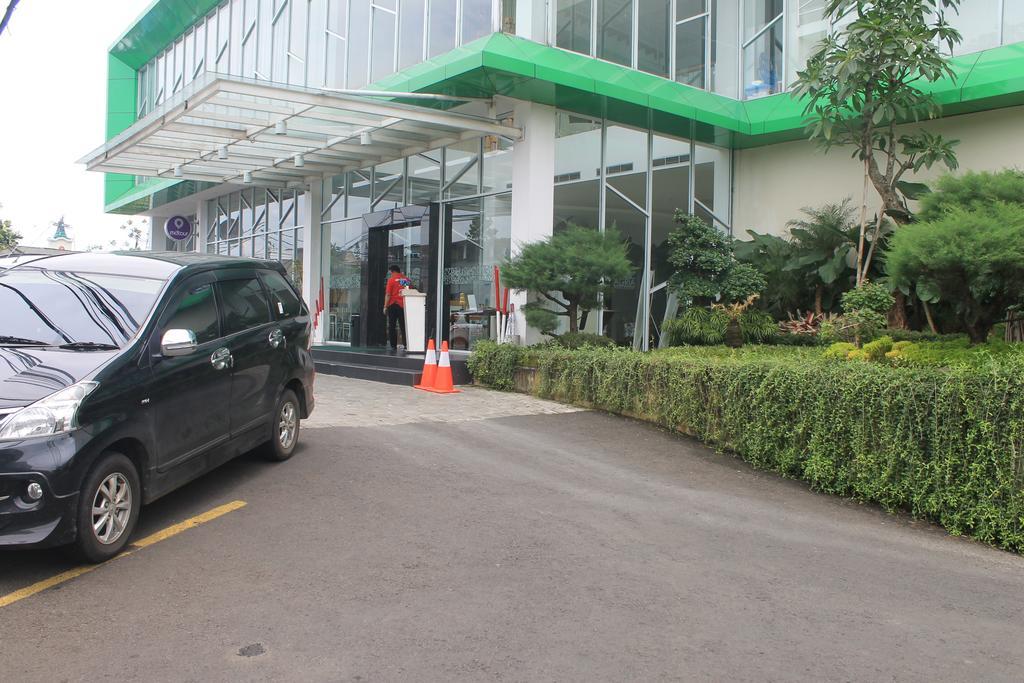 Agria Hotel Bogor Dış mekan fotoğraf