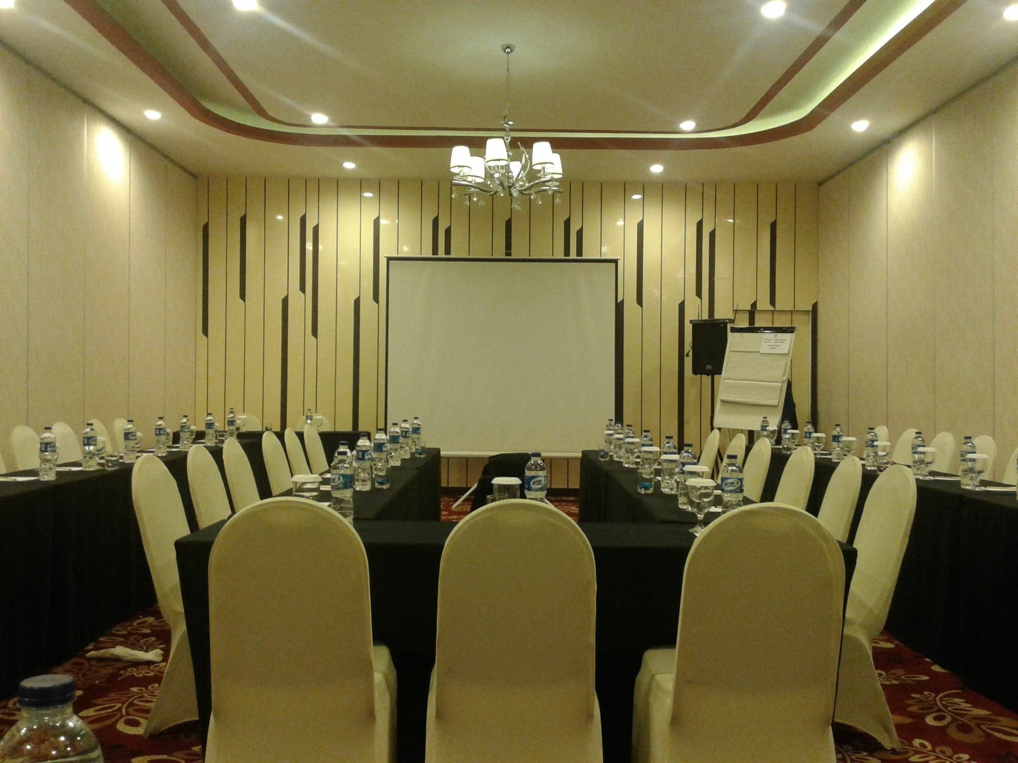 Agria Hotel Bogor Dış mekan fotoğraf